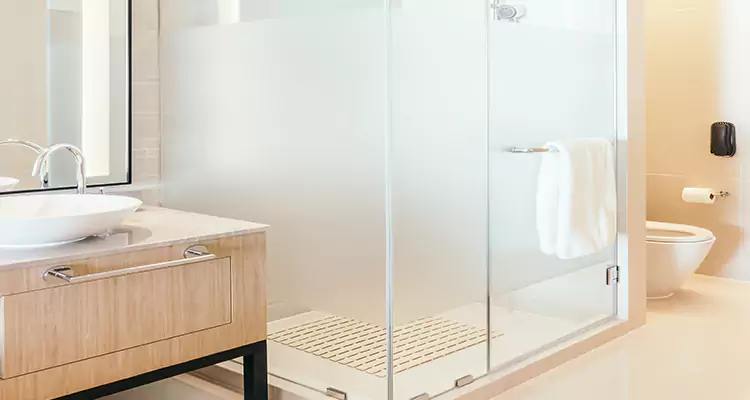 Expert Shower Door Fix and Repair in Ives Estates, FL